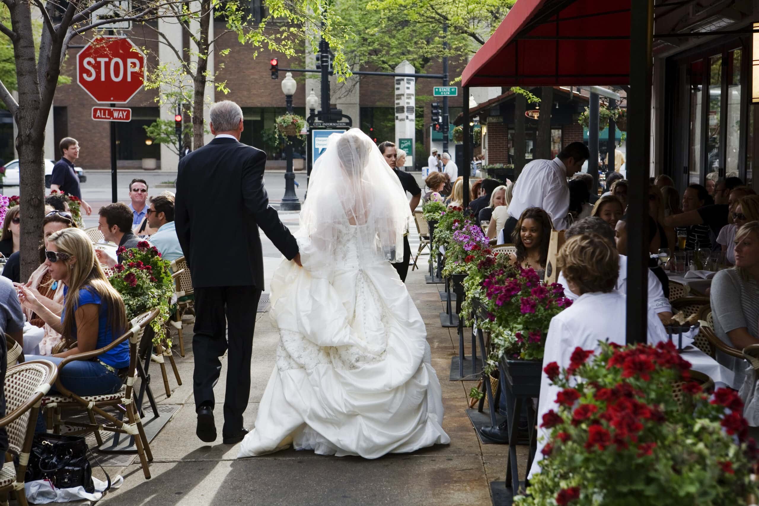 Milwaukee WI Photographers Outdoor Wedding Venues