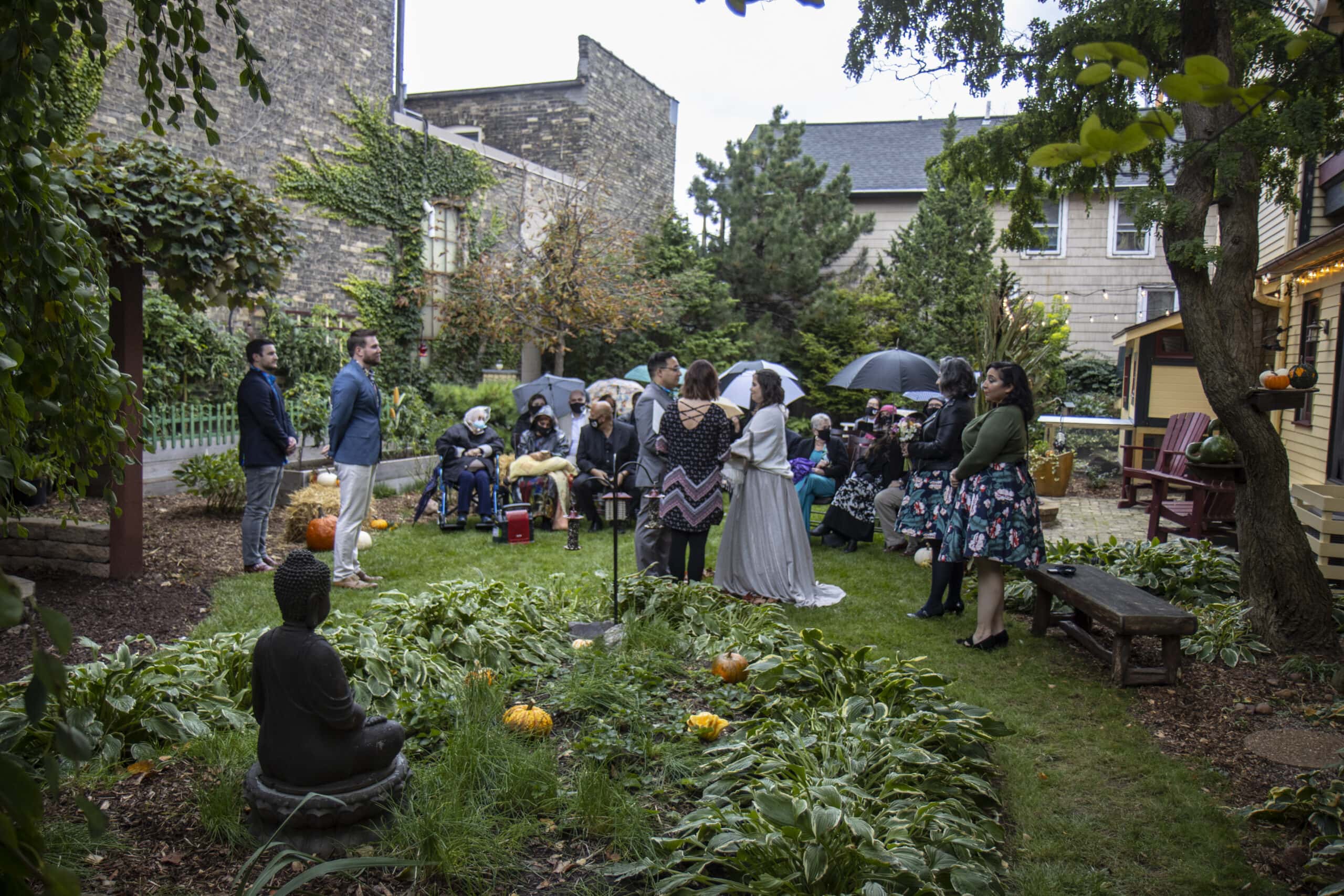 Outdoor Garden Wedding Photographers Milwaukee